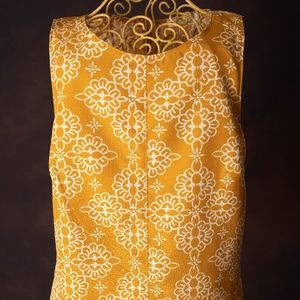 Sleeveless Blouse (S)